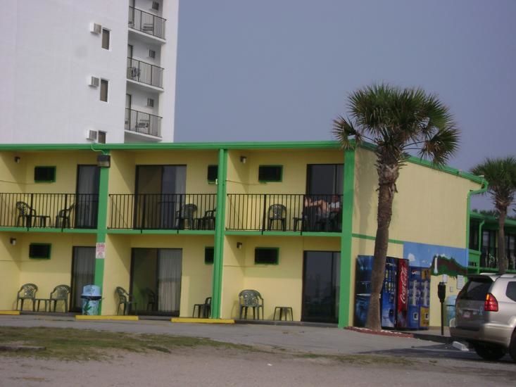 Sea Hawk Oceanfront Motel 미를 비치 외부 사진