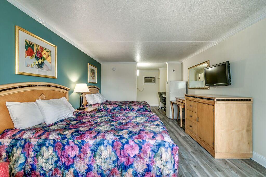 Sea Hawk Oceanfront Motel 미를 비치 외부 사진
