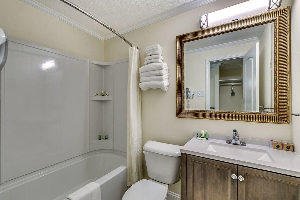 Sea Hawk Oceanfront Motel 미를 비치 외부 사진