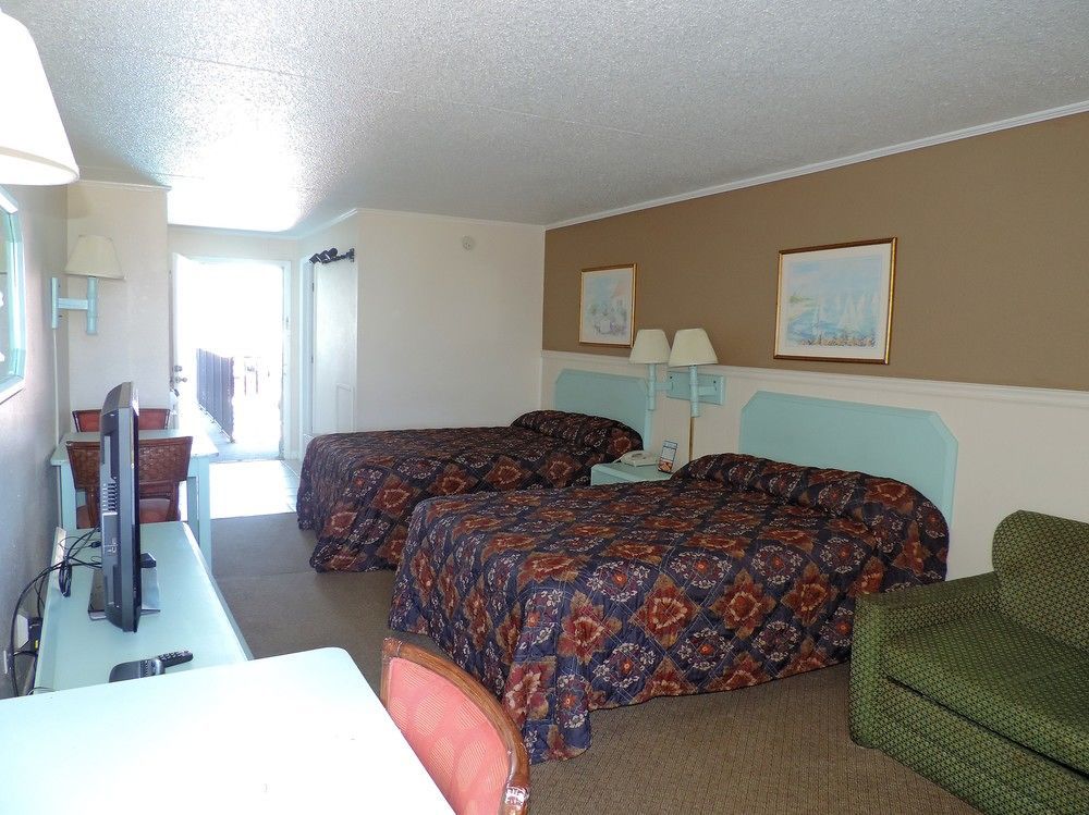 Sea Hawk Oceanfront Motel 미를 비치 외부 사진