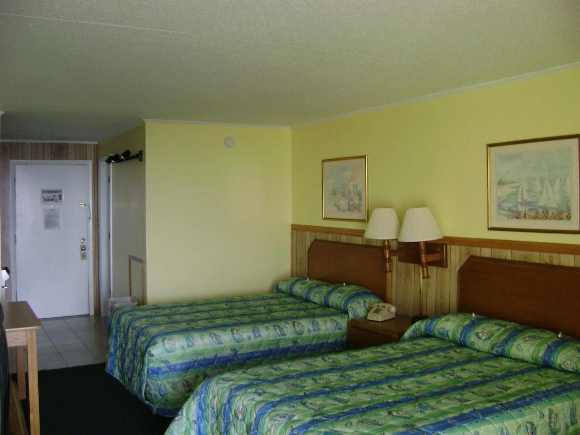 Sea Hawk Oceanfront Motel 미를 비치 외부 사진