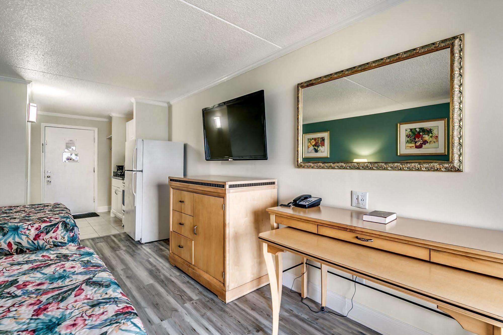 Sea Hawk Oceanfront Motel 미를 비치 외부 사진